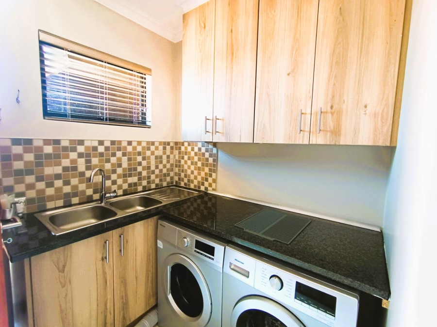 3 Bedroom Property for Sale in Langenhovenpark Free State